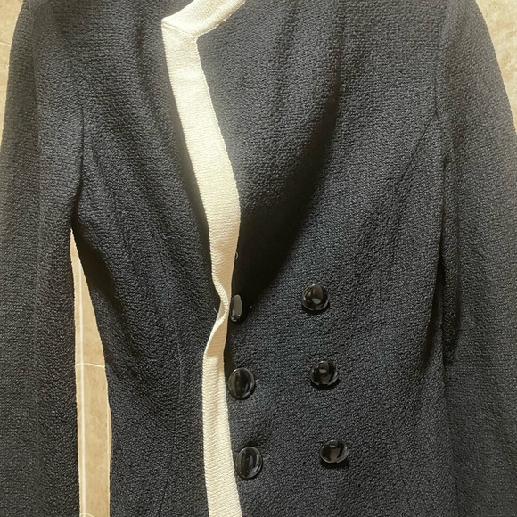 ST JOHN JACKET - Picture 13 of 14